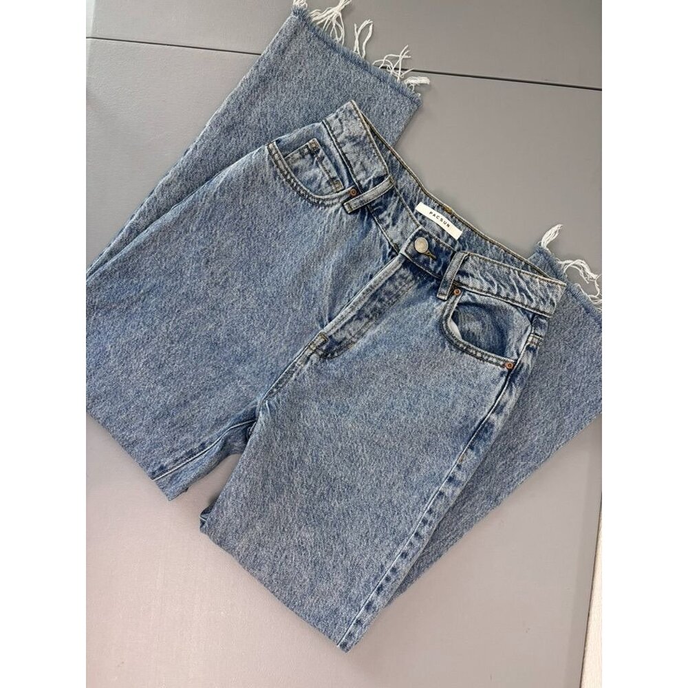PacSun women's 25 high rise straight‎ vintage wash rough cut hem denim jeans